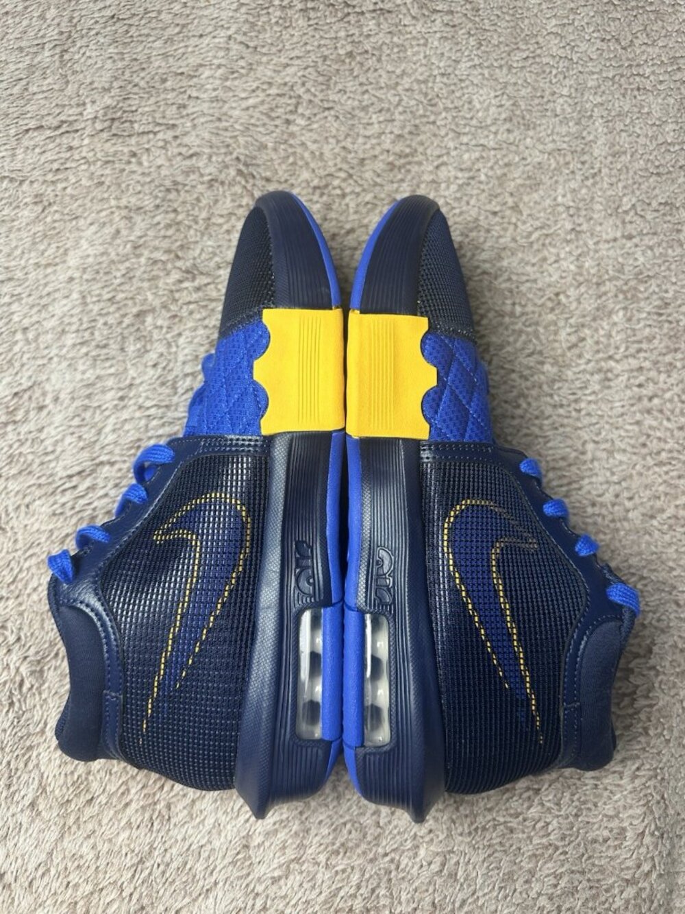 Nike Lebron Witness 8 Entourage Navy Blue Royal Gold FB2239-403 Mens Size 8 - Picture 9 of 16
